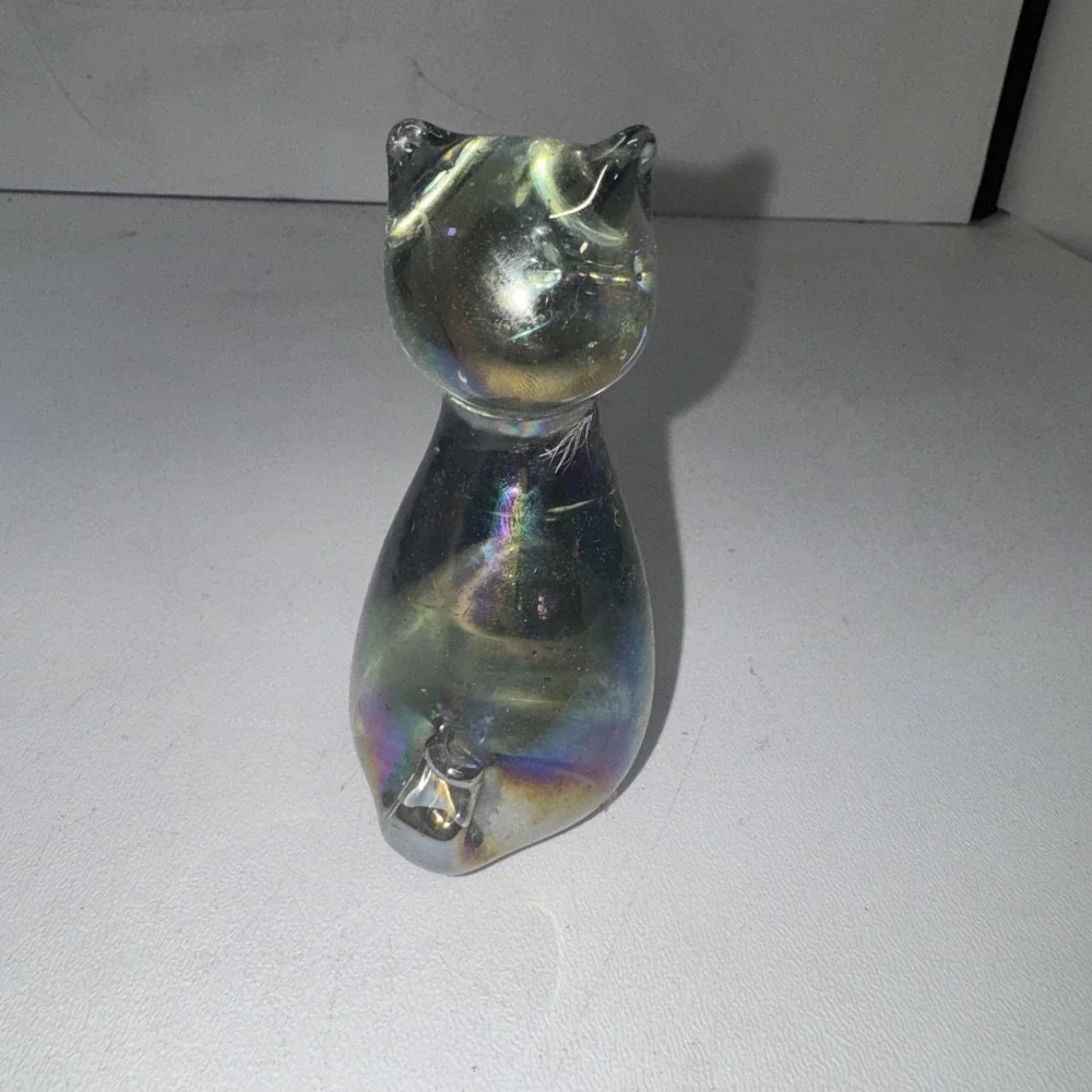 Vintage Mexican Iridescent Blown Glass Cat Figurine – Tonala Style 3.5